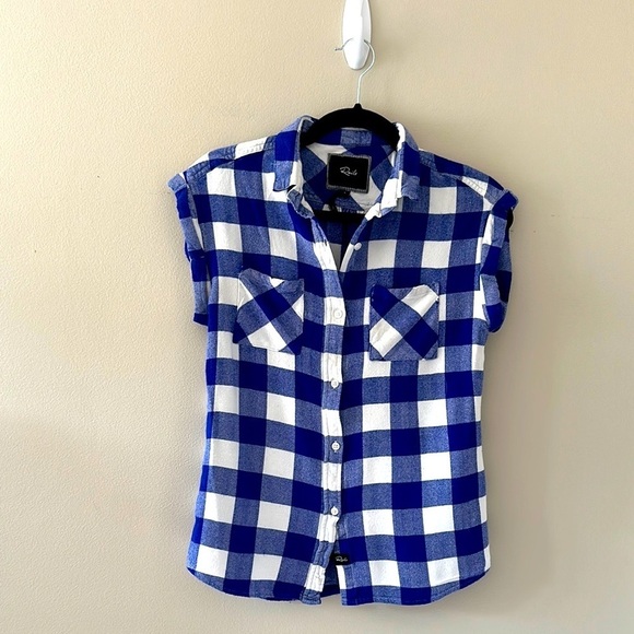 Rails Womens Sleeveless Blue Check Button Down Shirt Sz Small Coastal Preppy - Picture 3 of 10